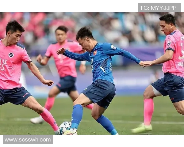 拉腊体育与飓风的激烈对决展现足球魅力与团队精神